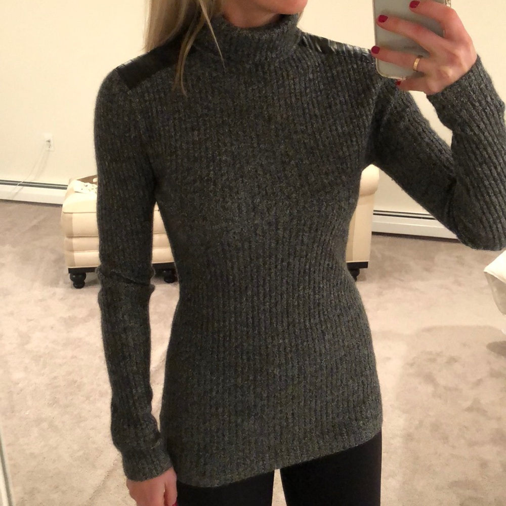 Cashmere turtleneck tunic